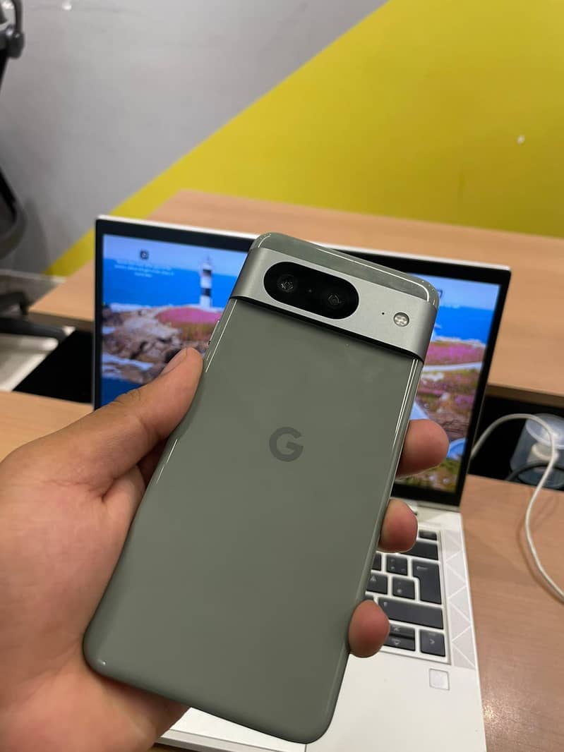 Google Pixel 8 Pro 4