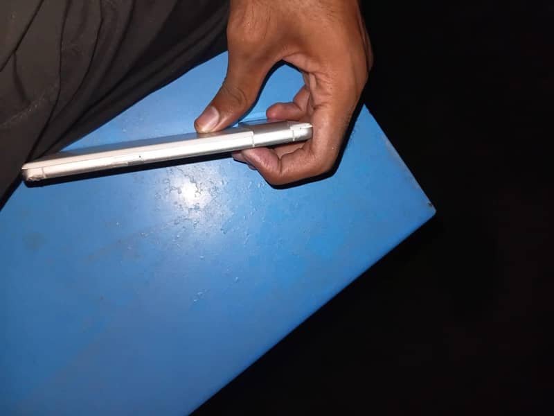 Google Pixel 7 4