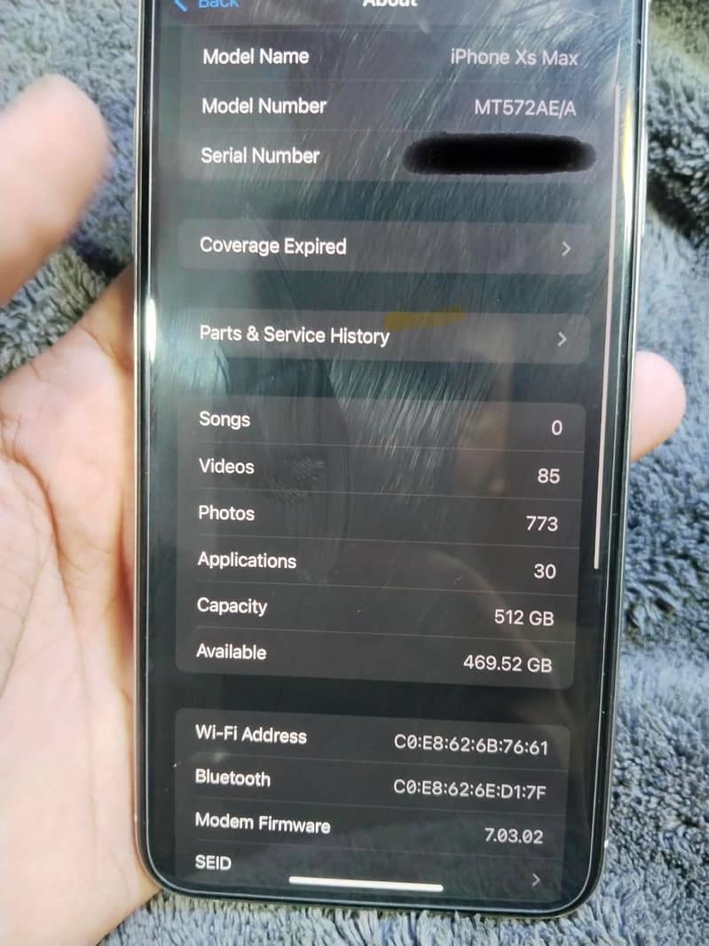 Apple iPhone XS Max 4