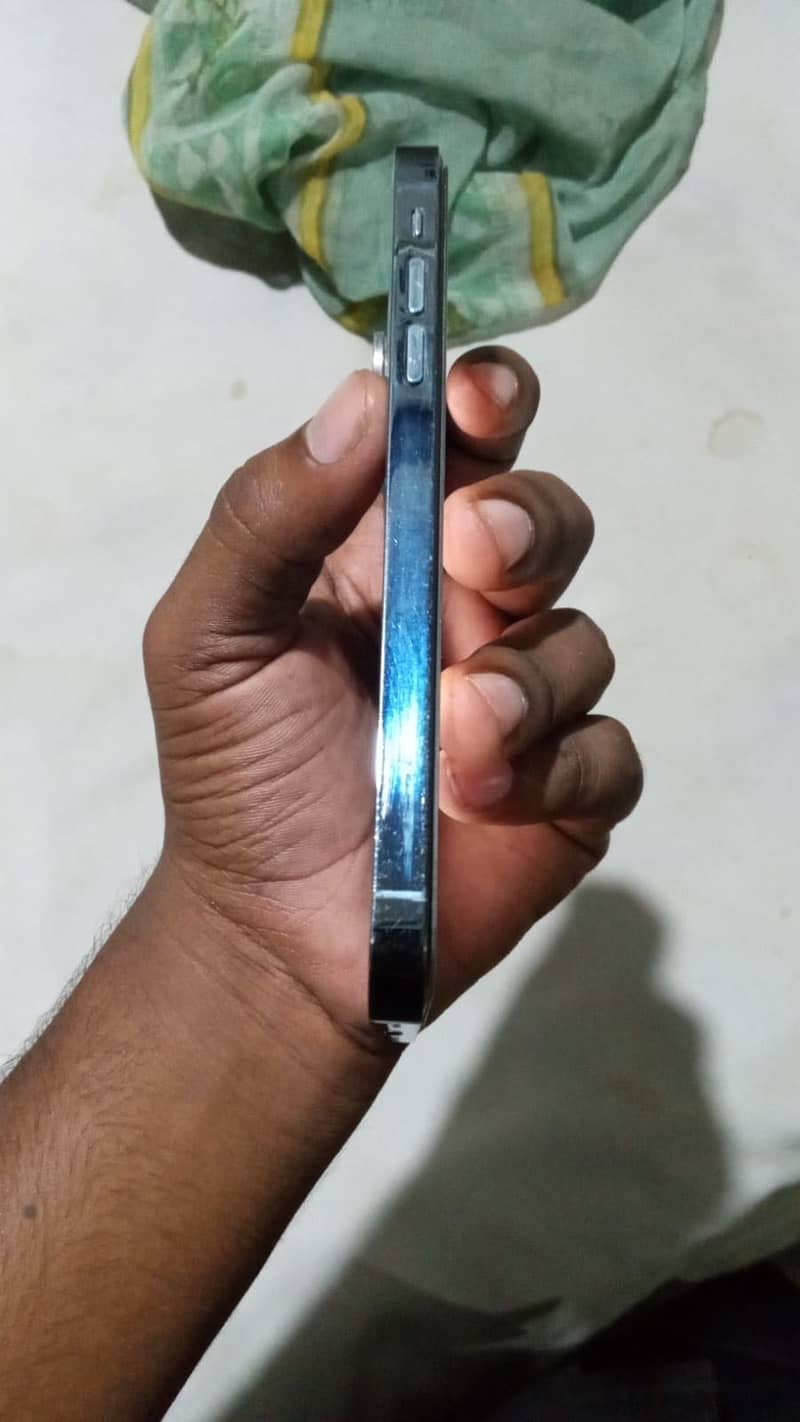 Apple iPhone XR 2