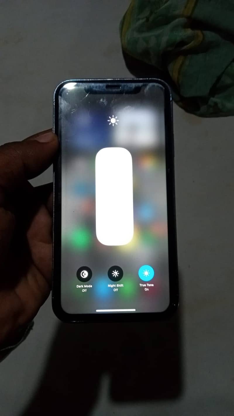 Apple iPhone XR 6