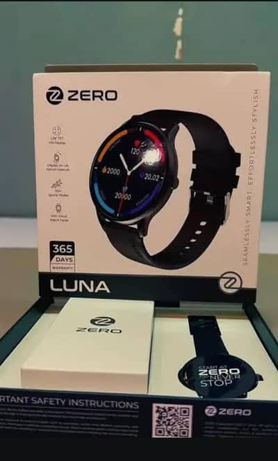 Luna Smart Watch 1000 With Box