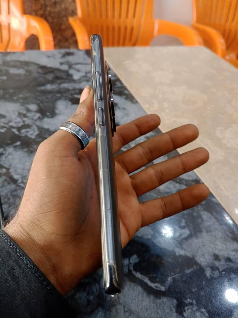 Xiaomi Redmi Note 14 Pro 1