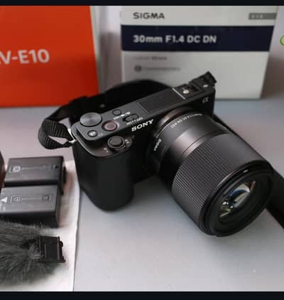 Sony zve10 with 30mm 1.4