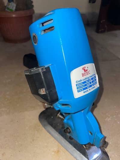 BEJEC cloth cutting machine