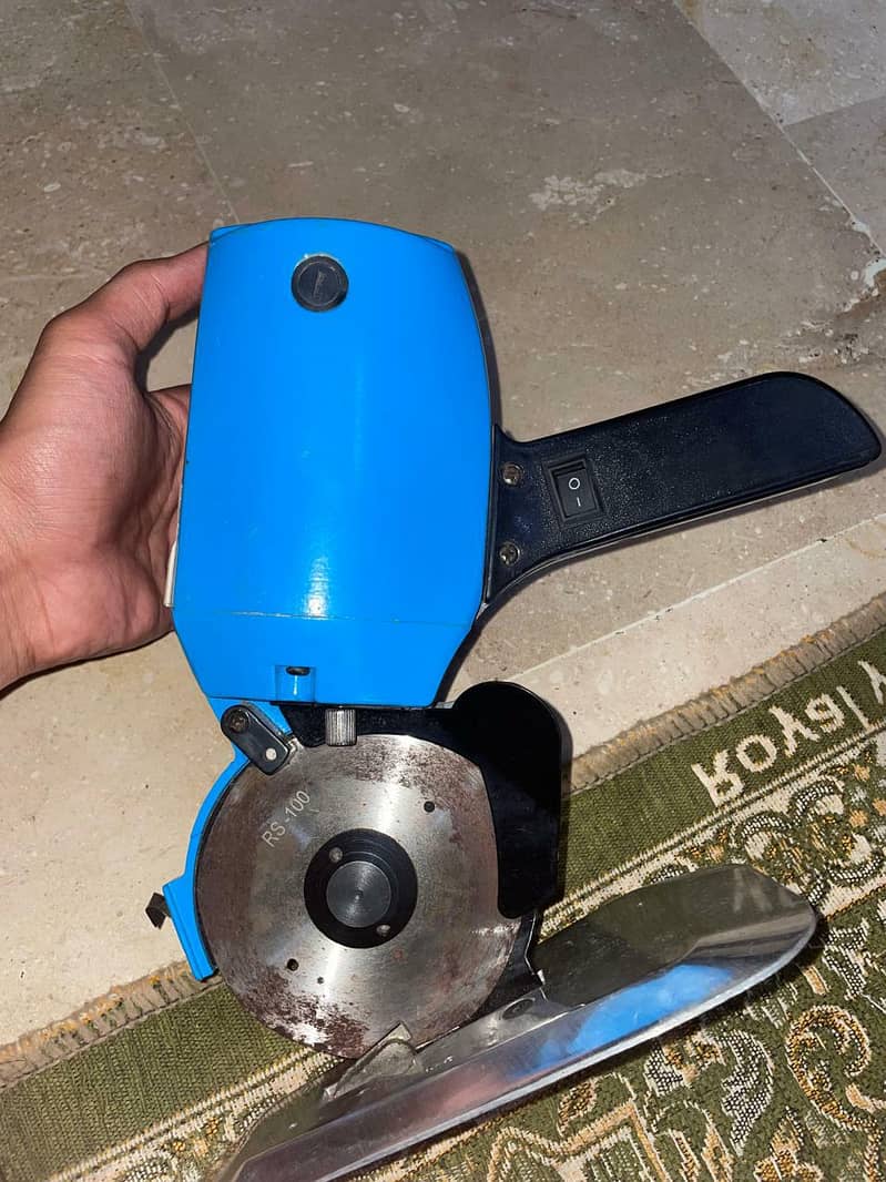 BEJEC cloth cutting machine 1