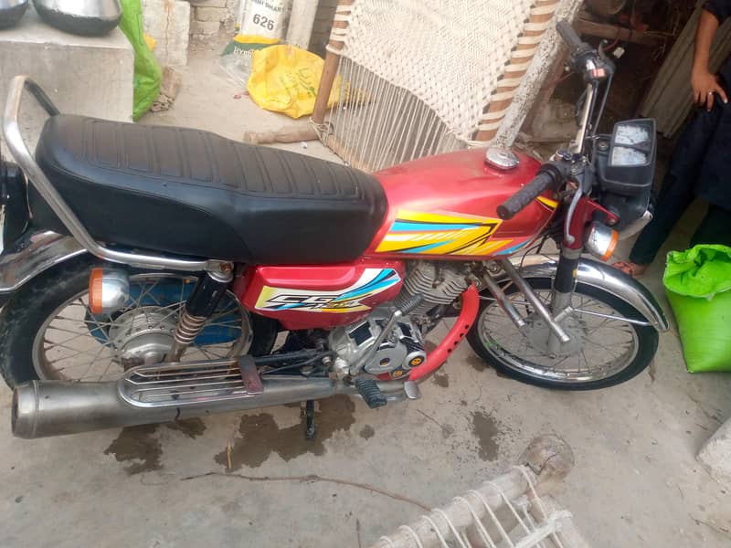 Honda one two five 6
