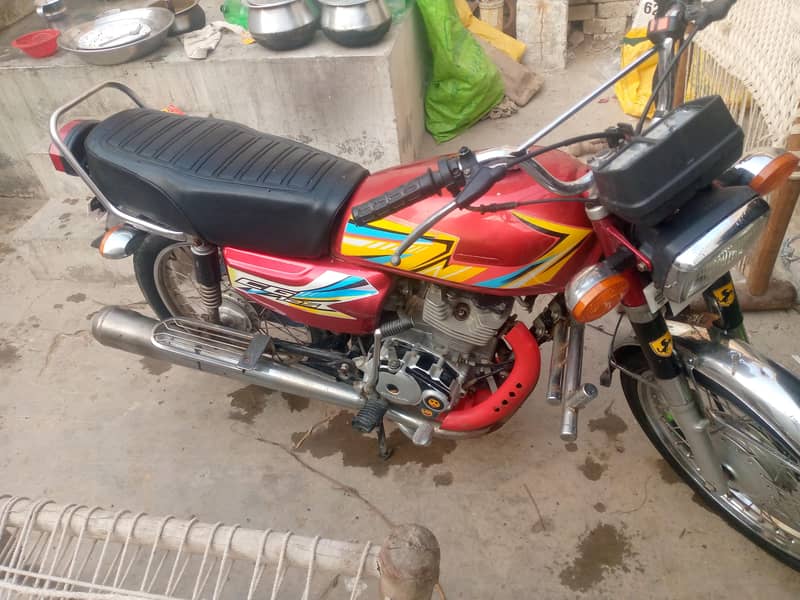 Honda one two five 8