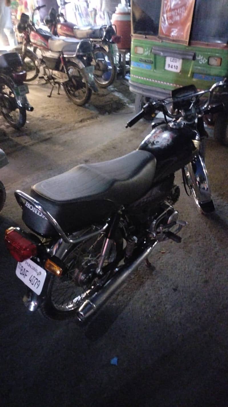 Honda CD 70 4