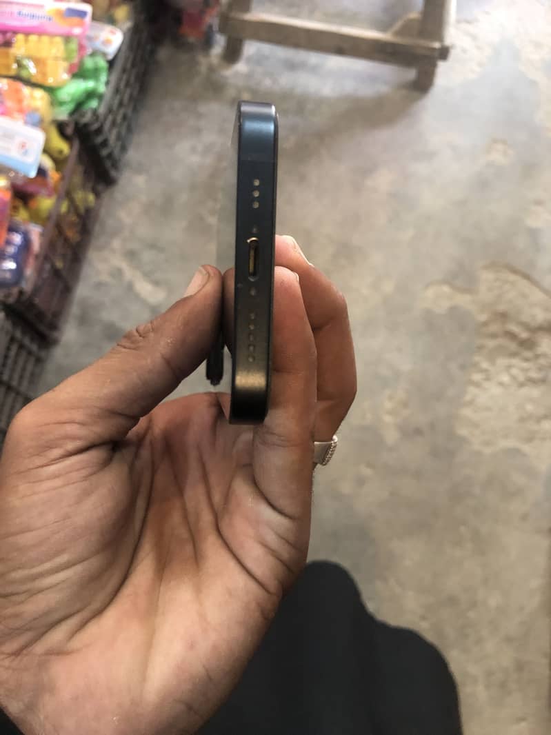 Apple iPhone 14 2