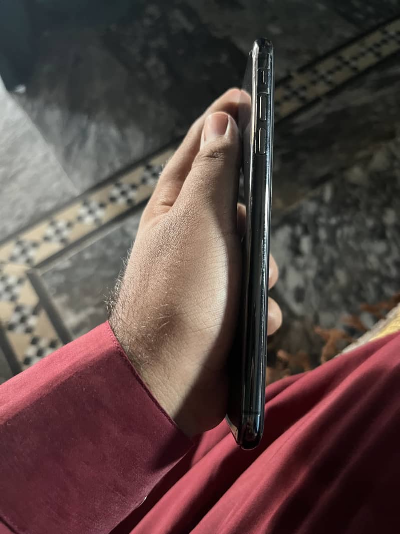iPhone Xsmax 3