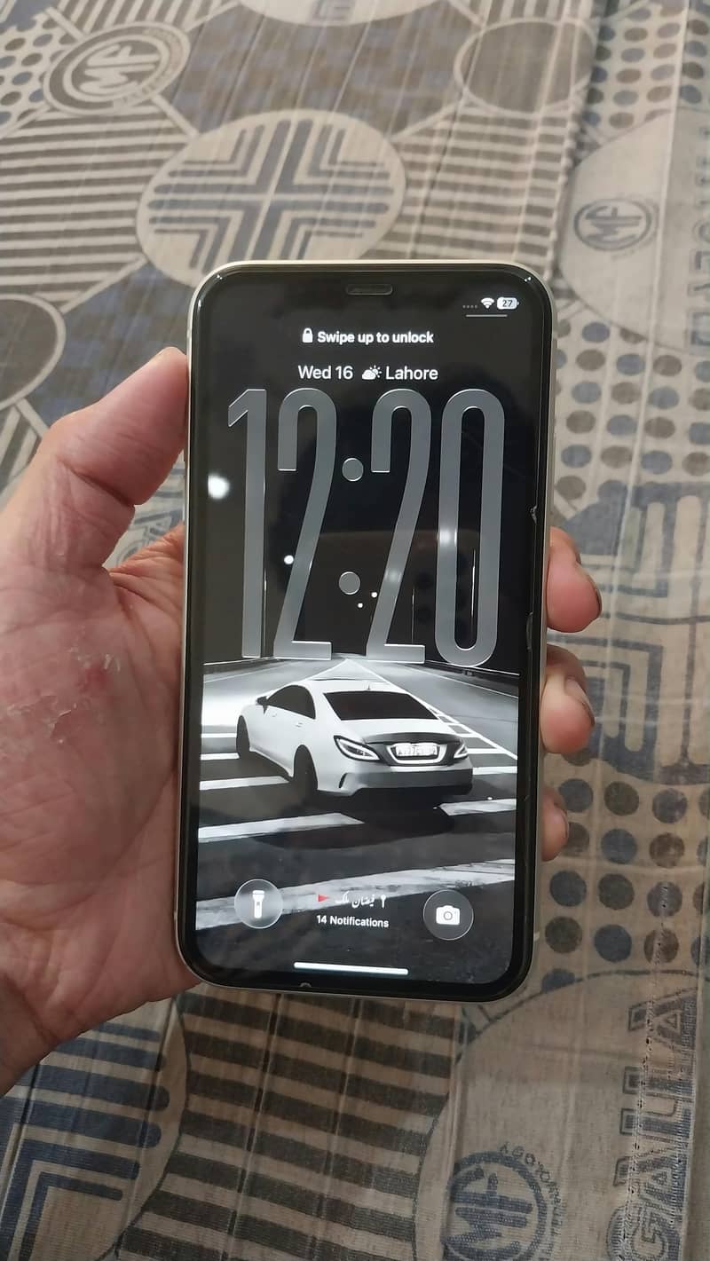 Apple iPhone 11 0