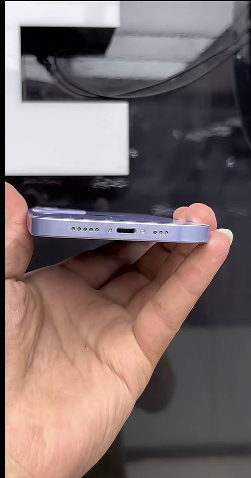 Apple iPhone 12 1