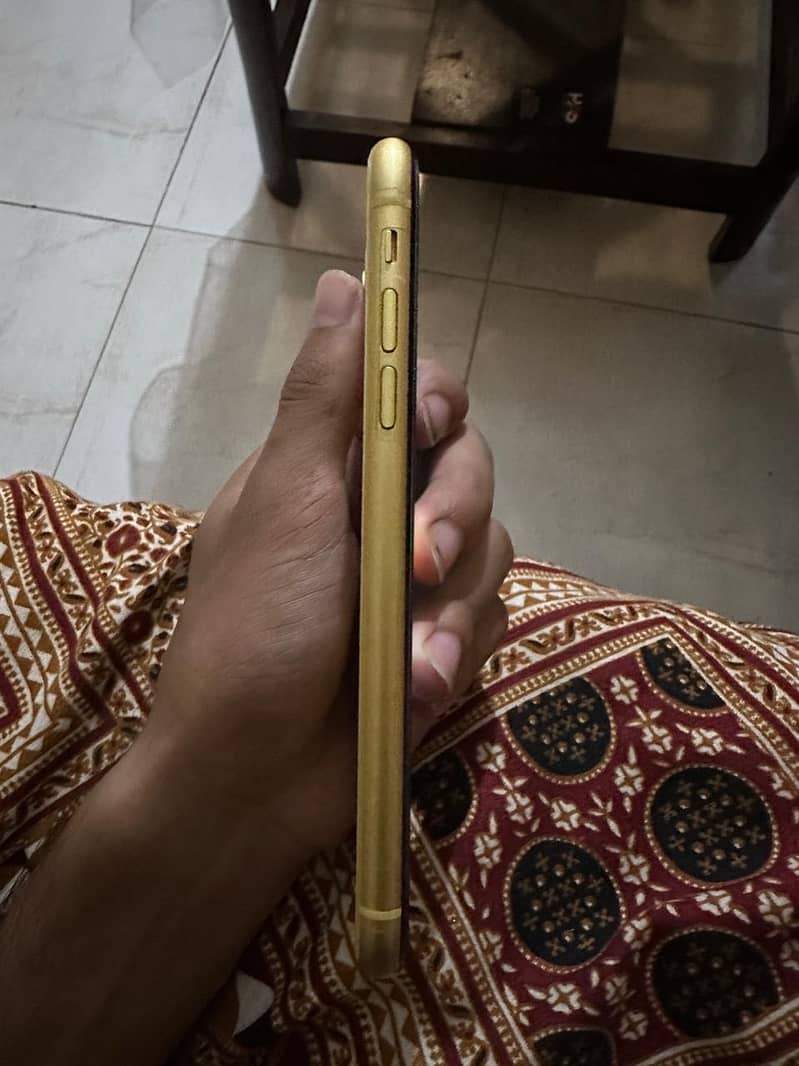 Apple iPhone 11 2