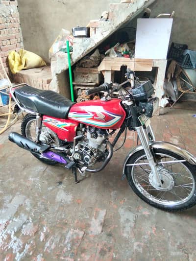 all okay bike 15/16model Honda 125