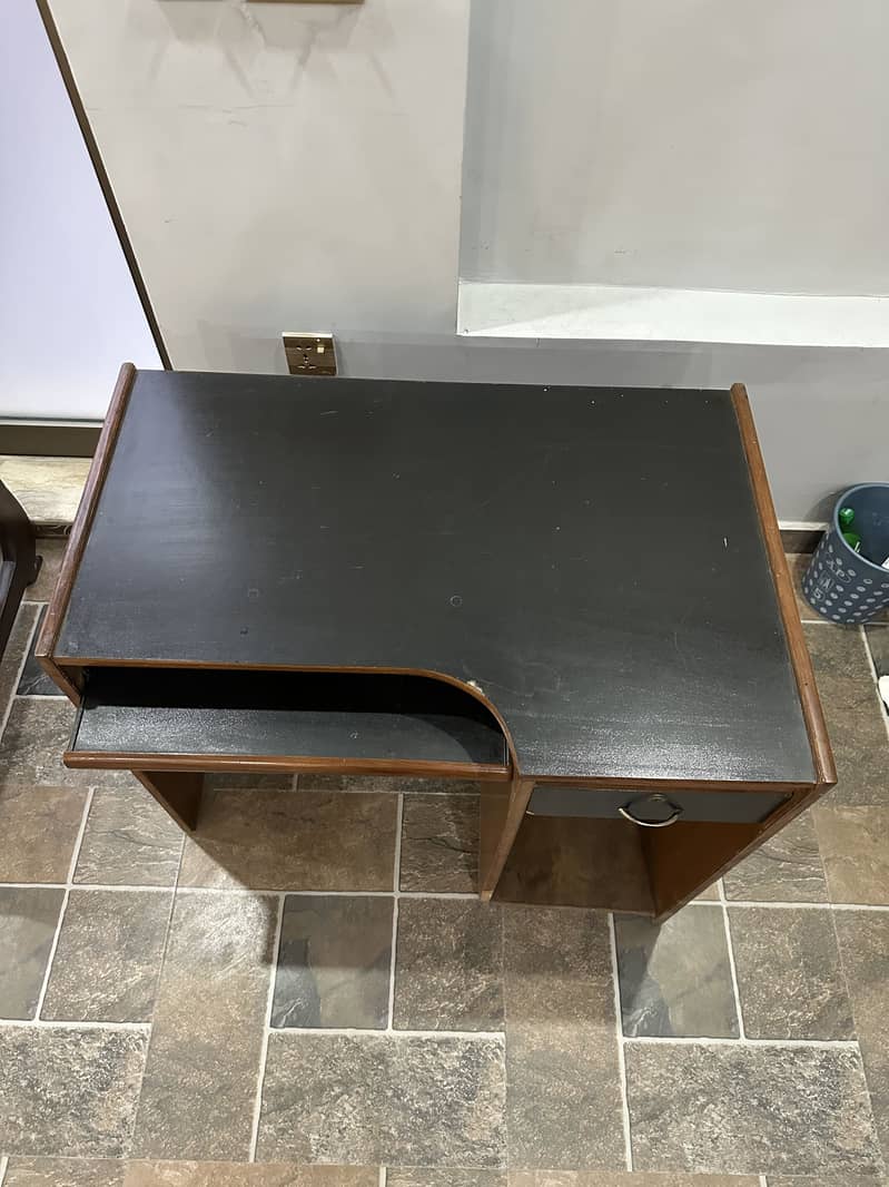 Office Table 7