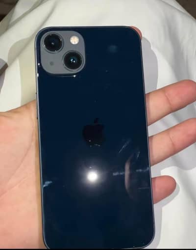 Apple iPhone 13
