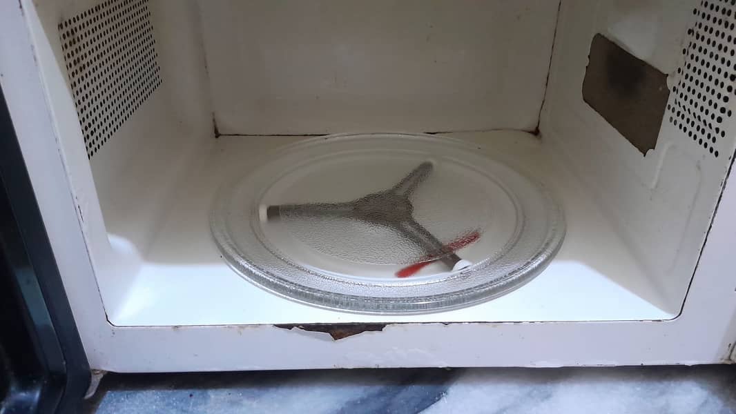 Haier Microwave 2
