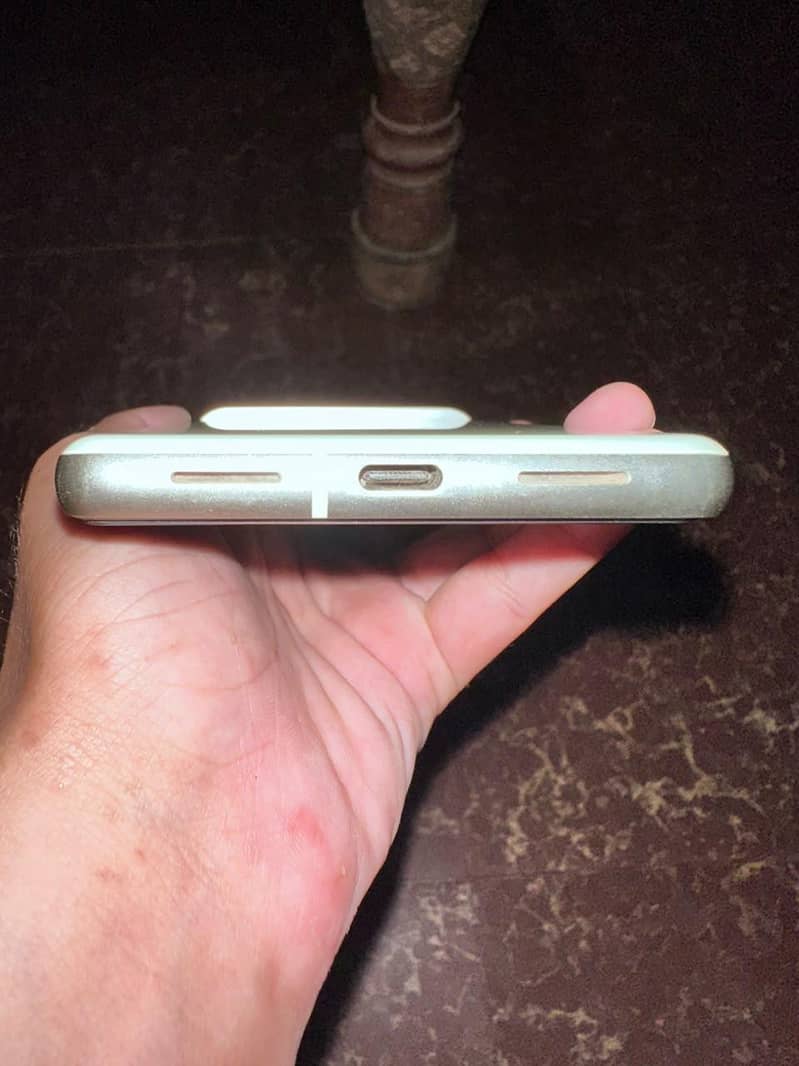 Google Pixel 7 3