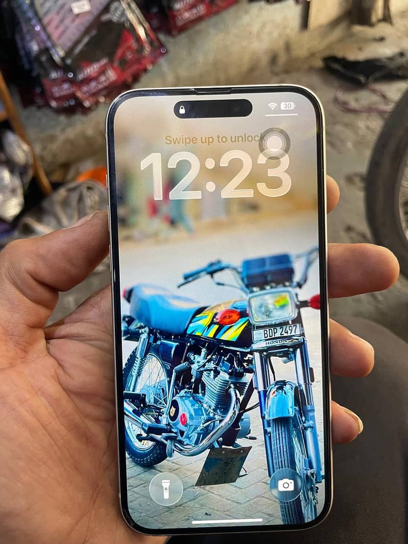 Apple iPhone 15 plus 0
