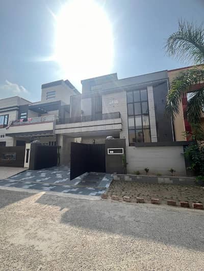 10 MARLA HOUSE FOR SALE WAPDA TOWN PHASE 1