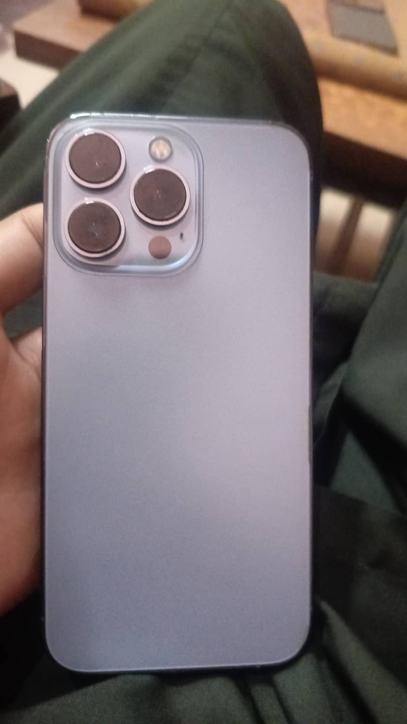 Apple iPhone 13 Pro 0