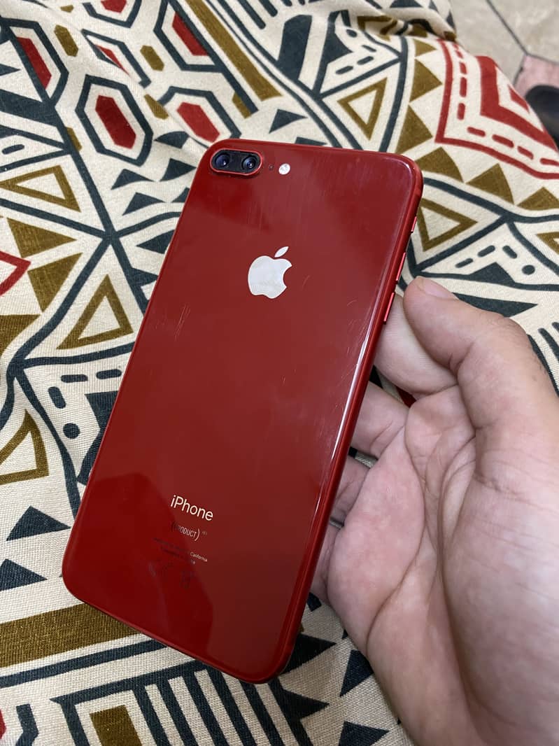 Apple iPhone 8 Plus 4