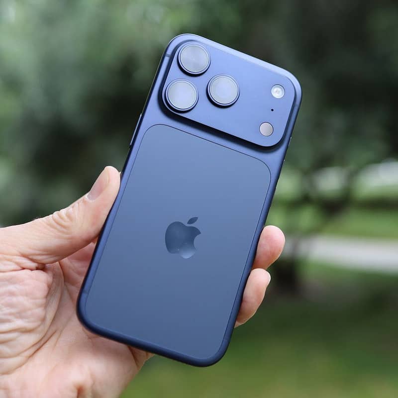Apple iPhone 17 Pro Max 0