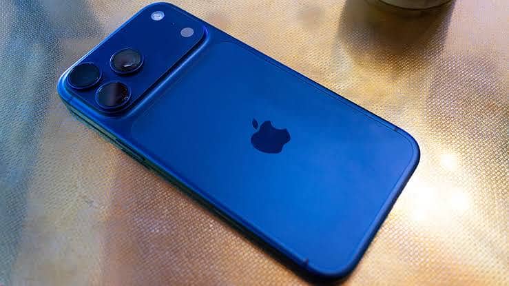 Apple iPhone 17 Pro Max 1
