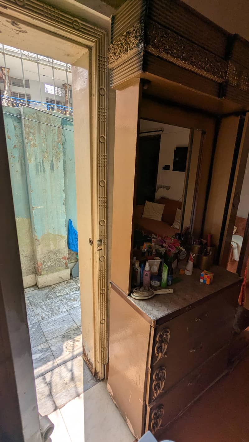 dressing table 2