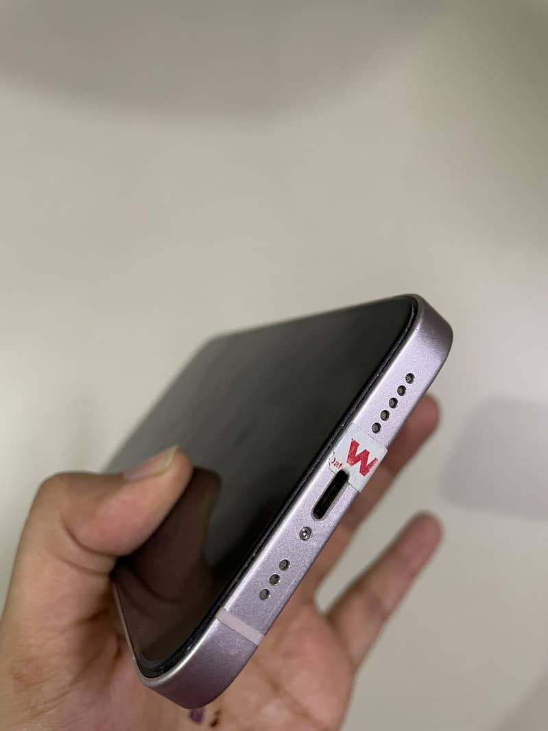 Apple iPhone 13 2
