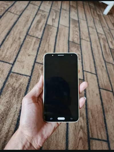 Samsung Mobile J7 Core (exchnge possible)