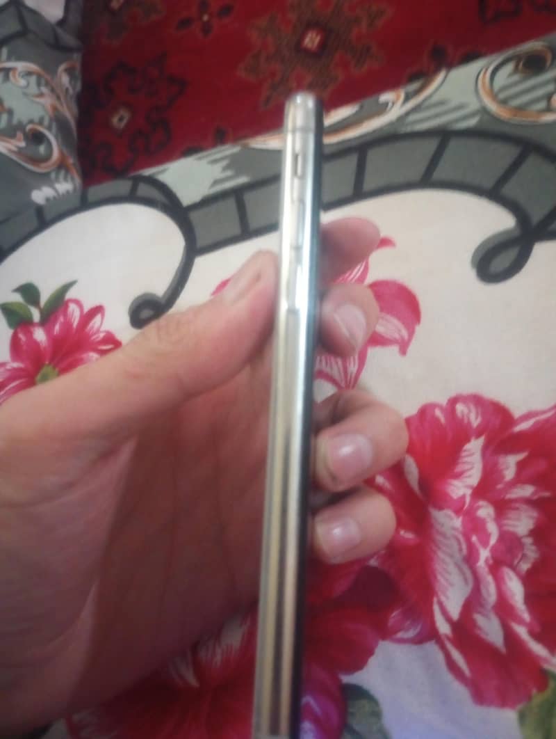 Apple iPhone X 1