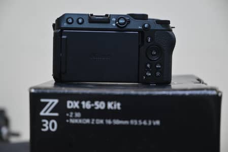 Nikon Z30 Mirrorless Camera + with kit Lens   16-50mm VR Kit Lens