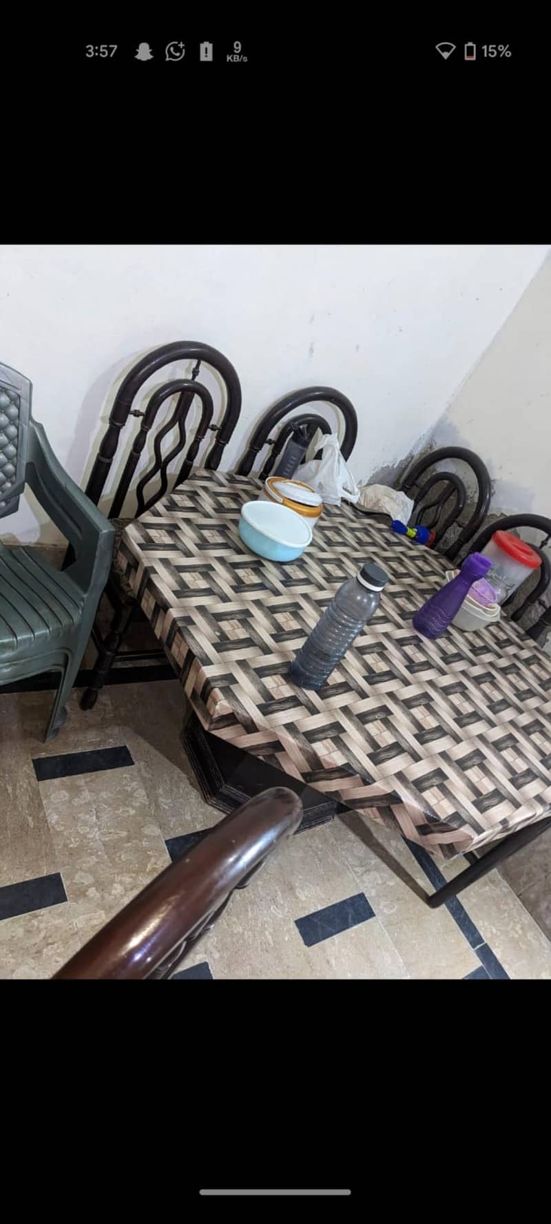 dining table  lush condition 1
