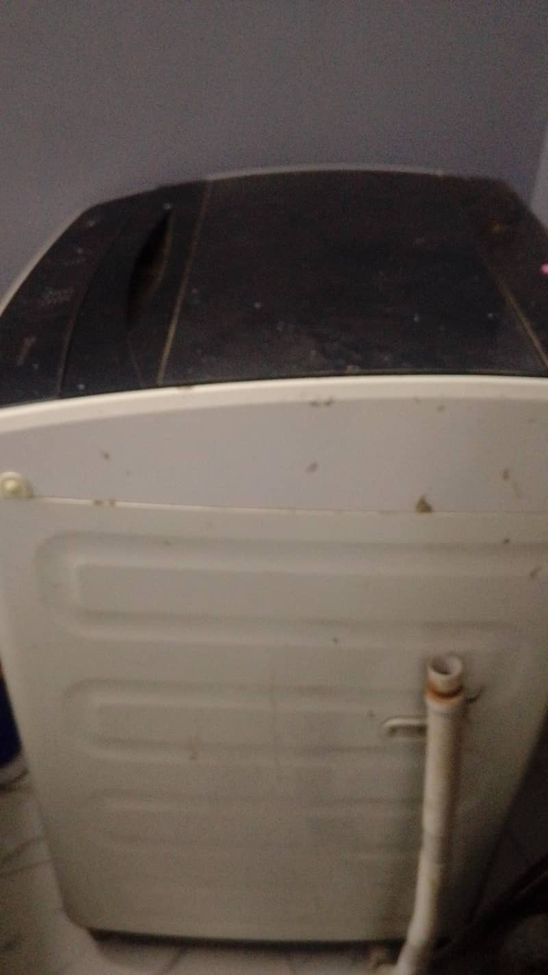 Aumatic washing machine 1