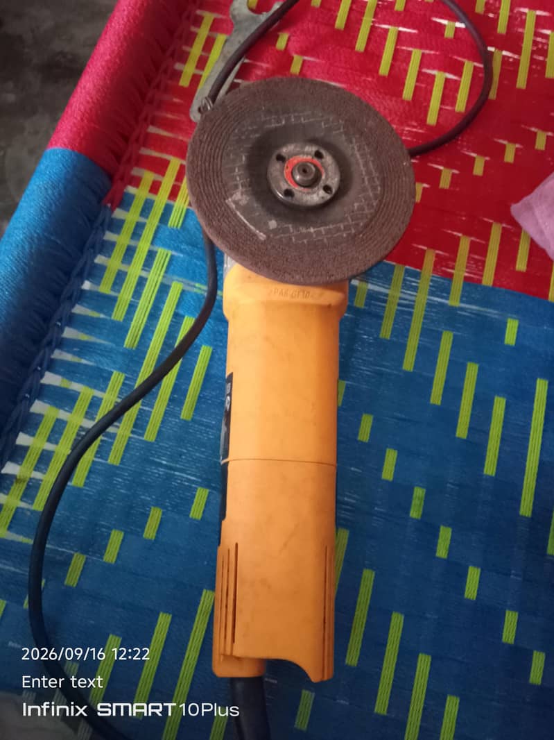 grinder 4