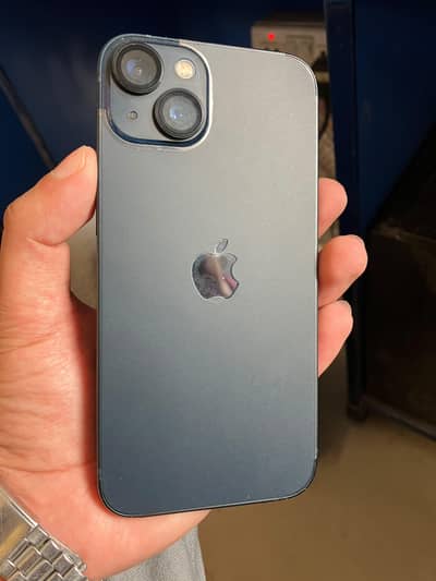 Apple iPhone 13