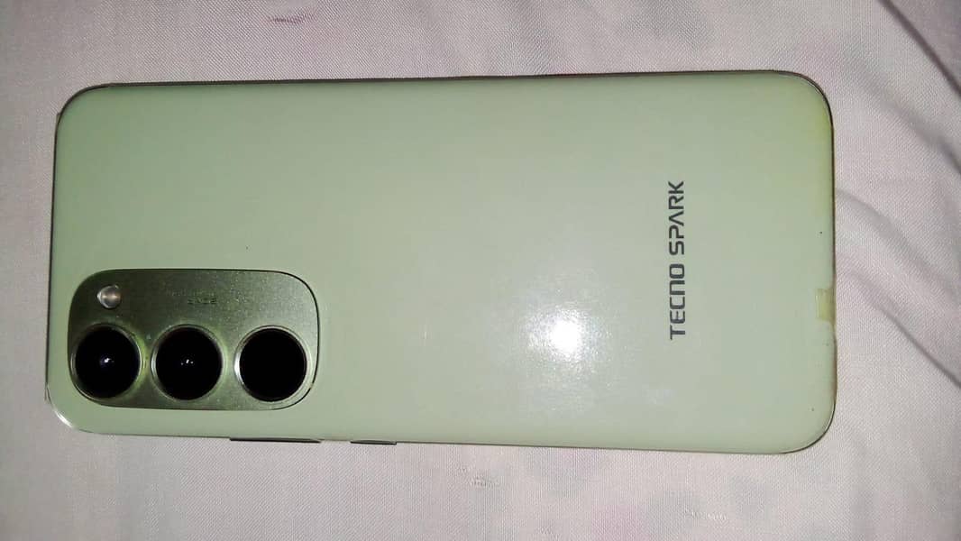 Tecno Model spark 40 pro plus 0