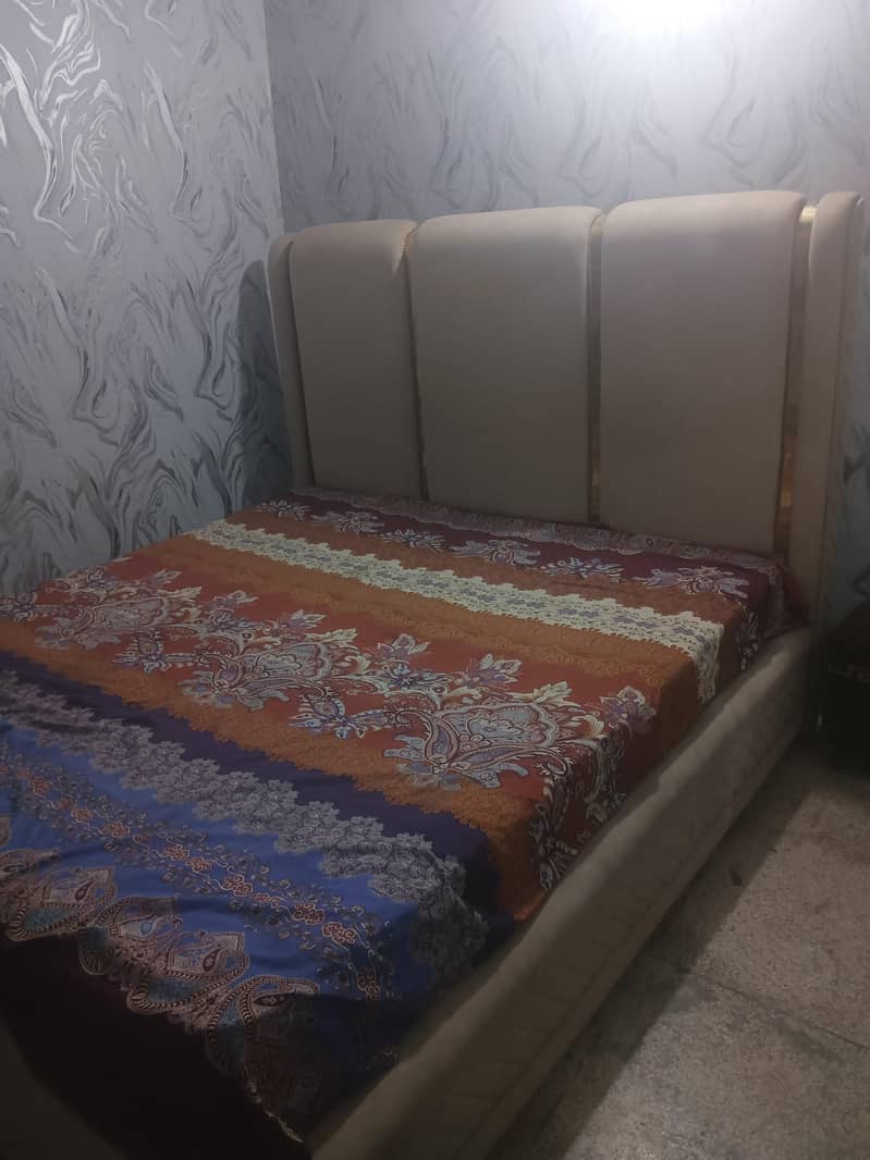 Bed low profile 3