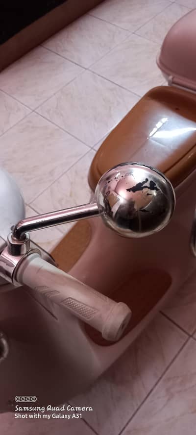 Kids Electric Scooter/vespa