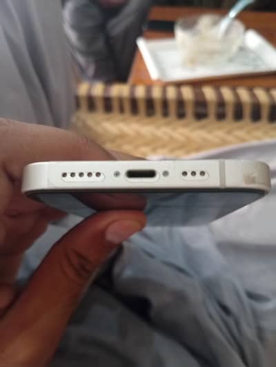 Apple iPhone 14