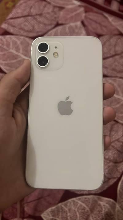 Apple iPhone 12