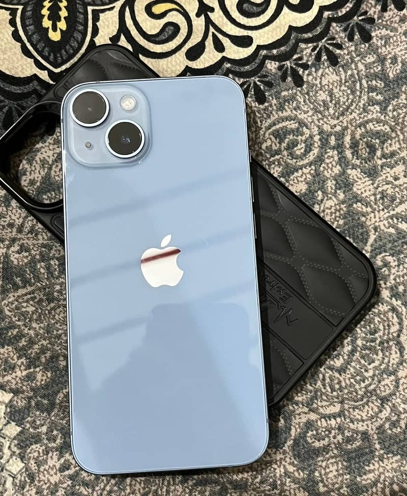 Apple iPhone 14 3