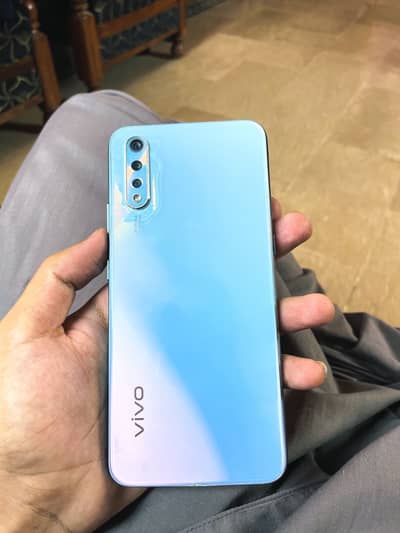 Vivo S1