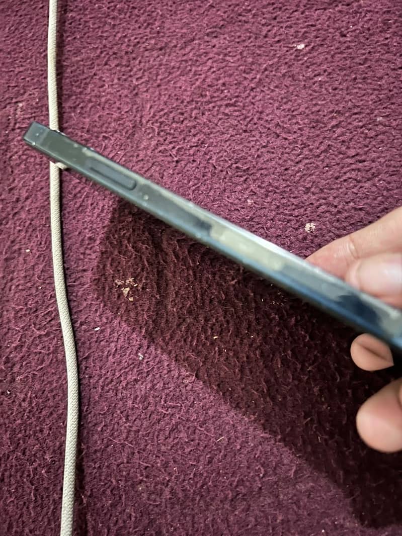 Apple iPhone 12 3