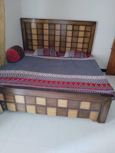 Used Wooden King Size Bed – Good Condition