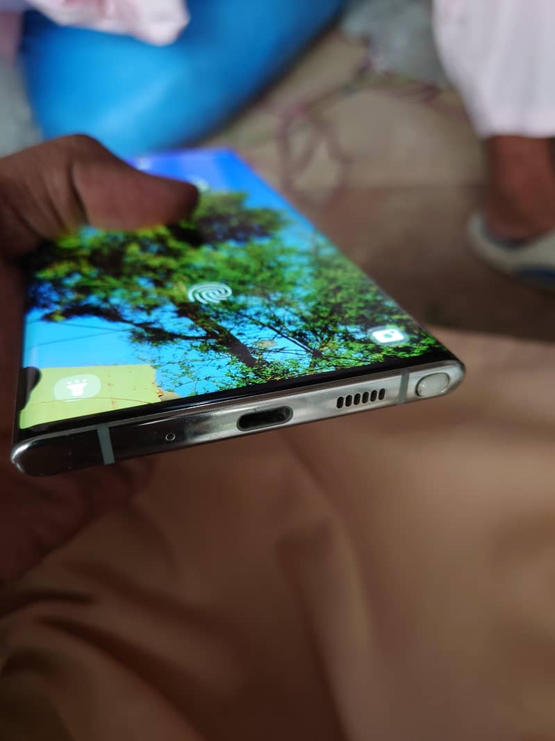 Samsung Mobile Note 10 Plus 4