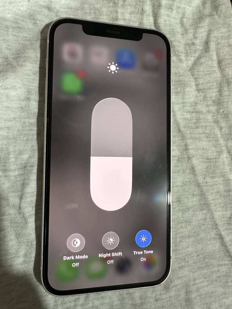 Apple iPhone 12 8