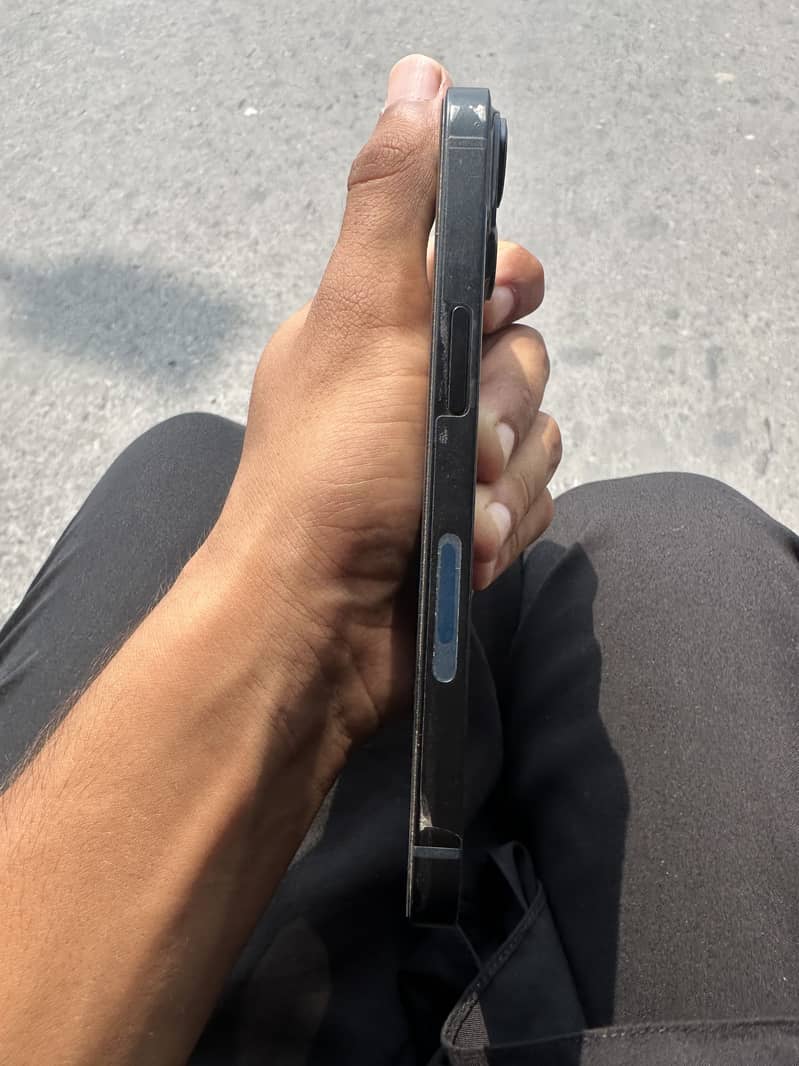 Apple iPhone 14 0